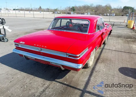 1962 Buick Skylark z USA, uszkodzony, nr VIN 314515934